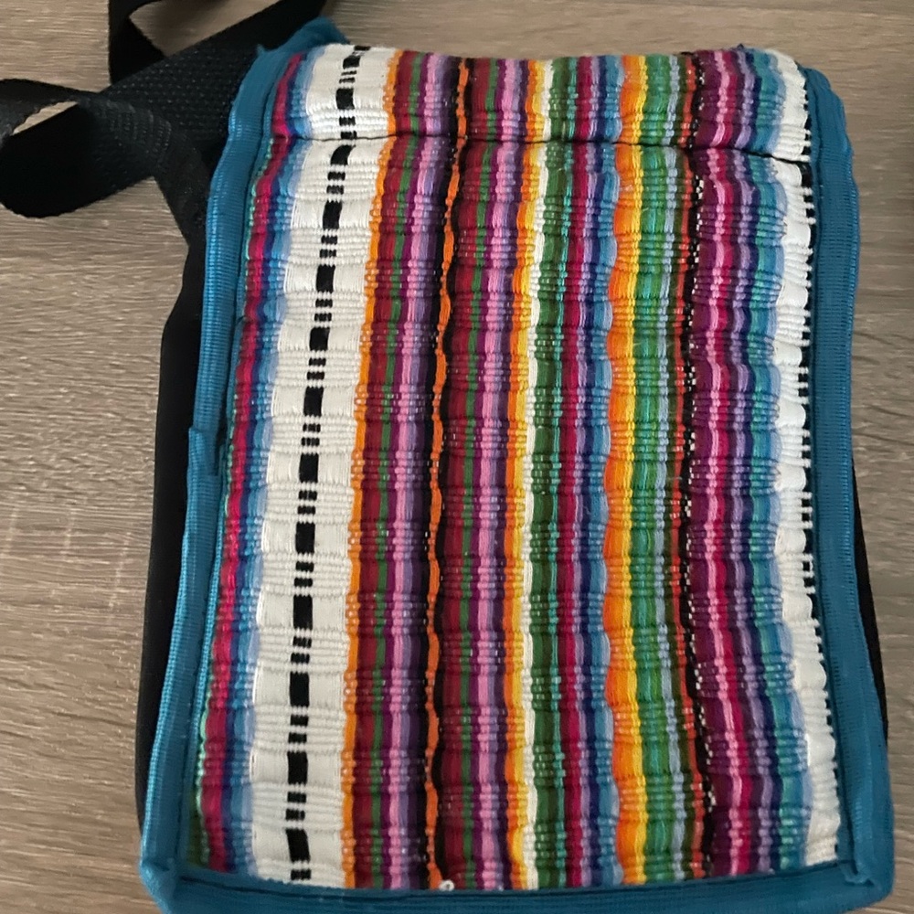 Colorful crossbody bag. - Picture 3 of 6